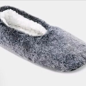 Auden Fuzzy Gray Women's Slippers